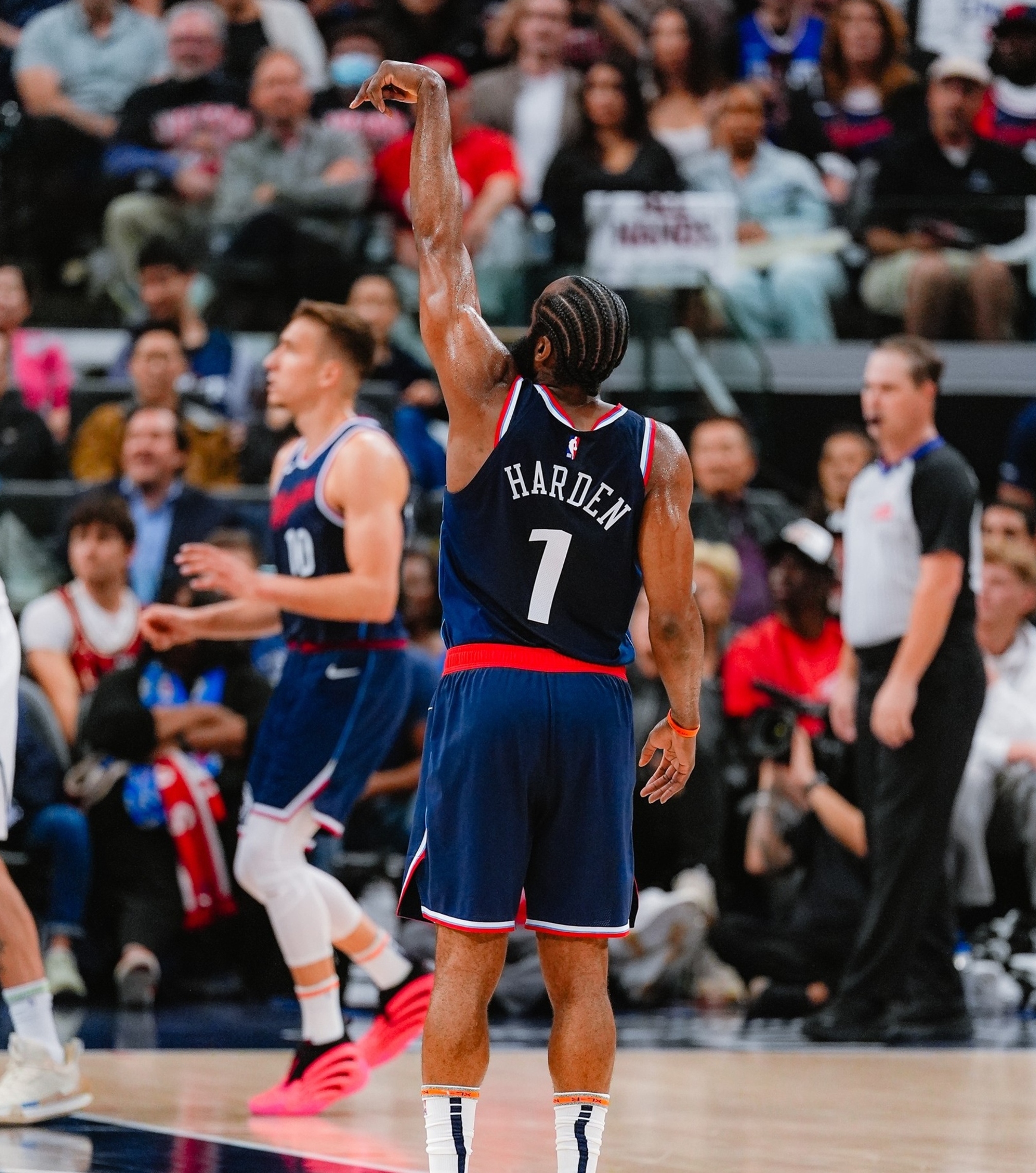 立陶宛男篮横扫热火，乔治爆发神勇的简单介绍