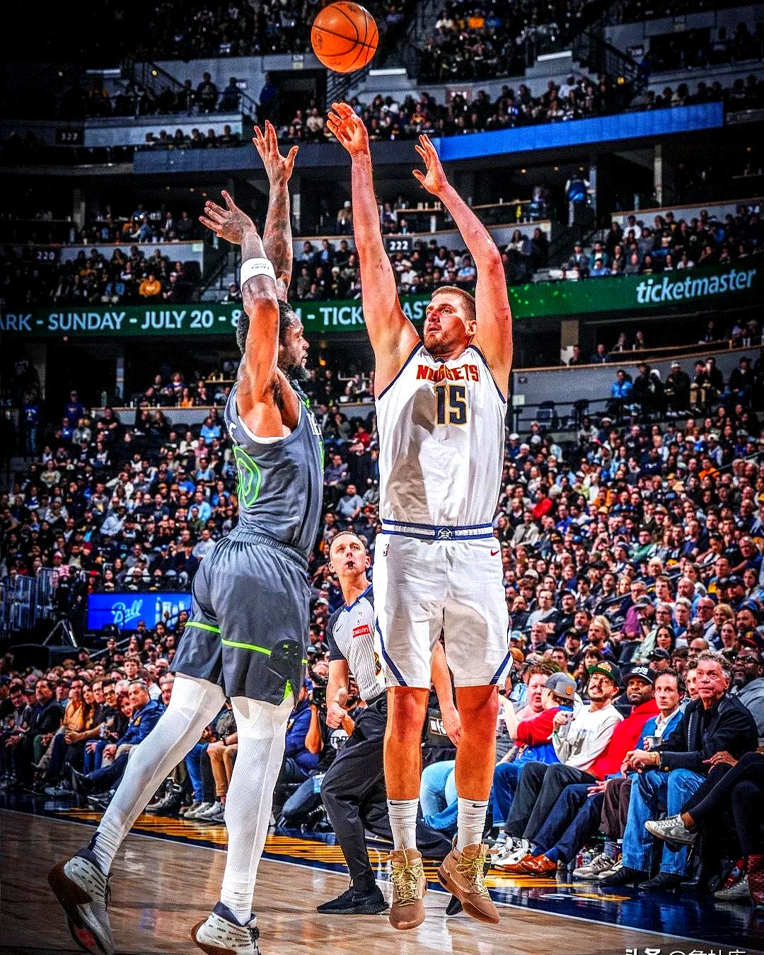 开云体育官方网站-包含尼克斯横扫爵士,约基奇惊艳世界的词条