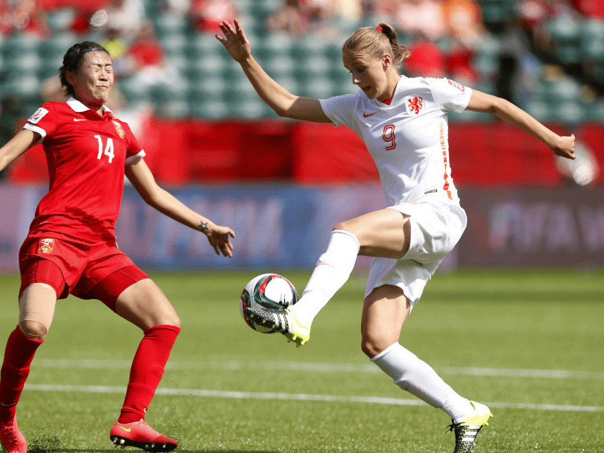 关于南非女足再夺冠军,夺魁成功的信息 关于南非女足再夺冠军,夺魁成功的信息