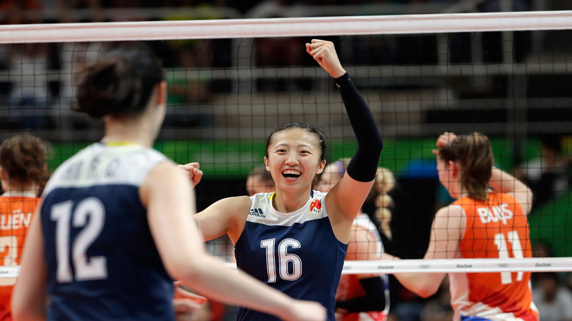 开云平台-爱德华兹，一夜爆发的森林狼之王，如何用唯一性撕裂火箭的青春风暴